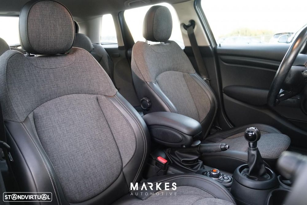 MINI 5 Portas One D Blackyard - 13