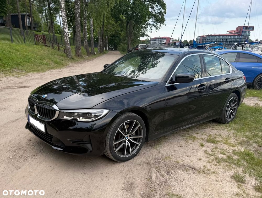 BMW Seria 3 330i xDrive M Sport - 10