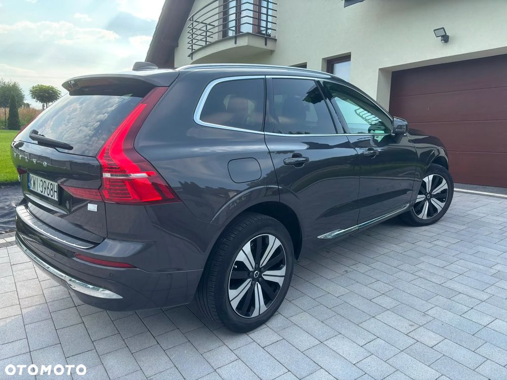 Volvo XC 60 T8 Plug-In Hybrid AWD Plus Bright - 2