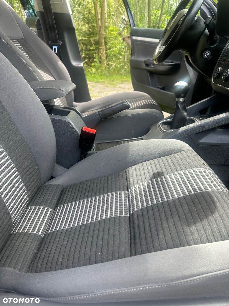 Volkswagen Golf 1.6 United - 31