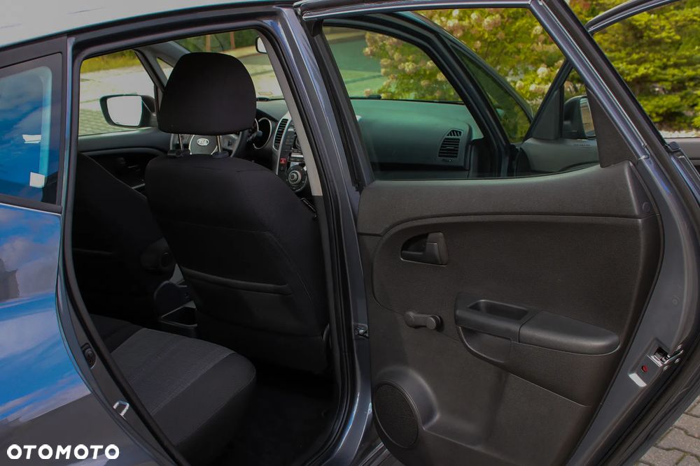 Kia Venga 1.4 L - 22