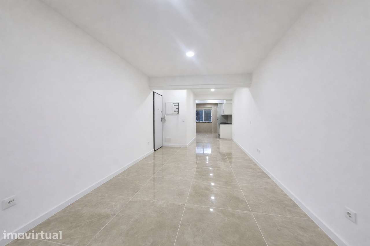 T2 Totalmente Remodelado na Cova da Piedade, Almada - Grande imagem: 4/9