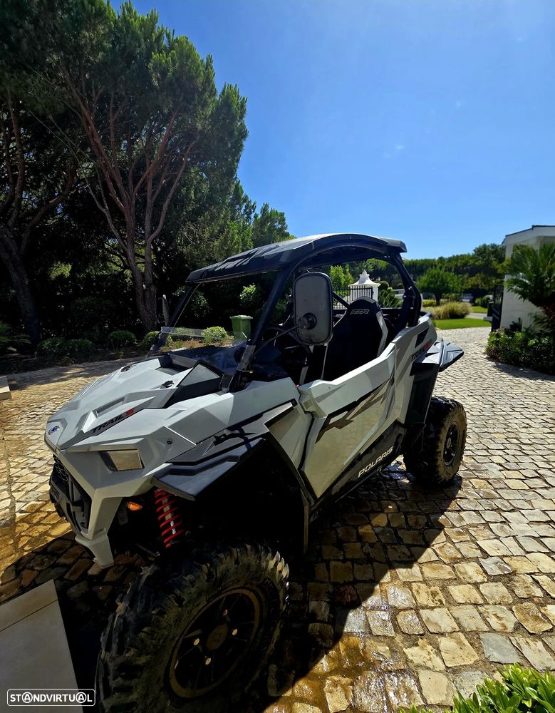 Polaris RZR - 1