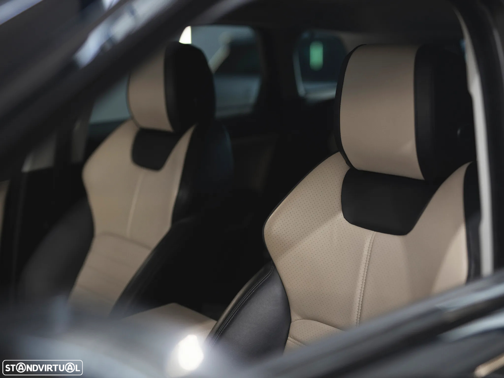 Land Rover Range Rover Evoque 2.0 eD4 SE Dynamic - 23