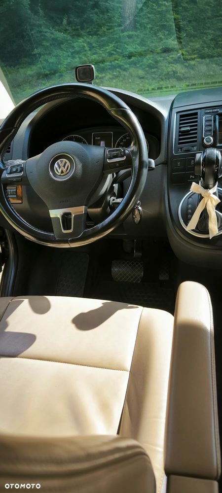Volkswagen Multivan - 4