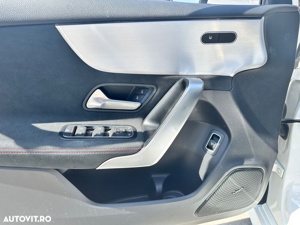 Mercedes-Benz CLA 220 - 14