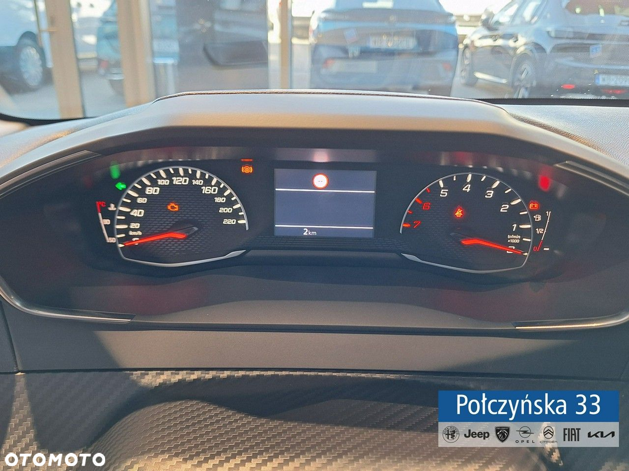 Peugeot 208 - 10