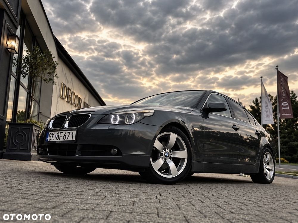 BMW Seria 5 520i - 6