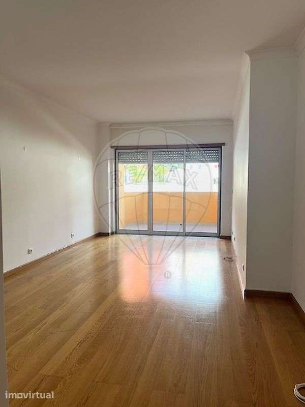 Apartamento T2 para arrendamento - Grande imagem: 4/14