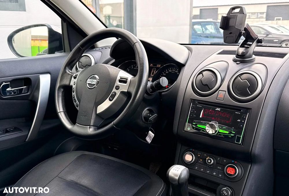 Nissan Qashqai 1.6 Visia - 8