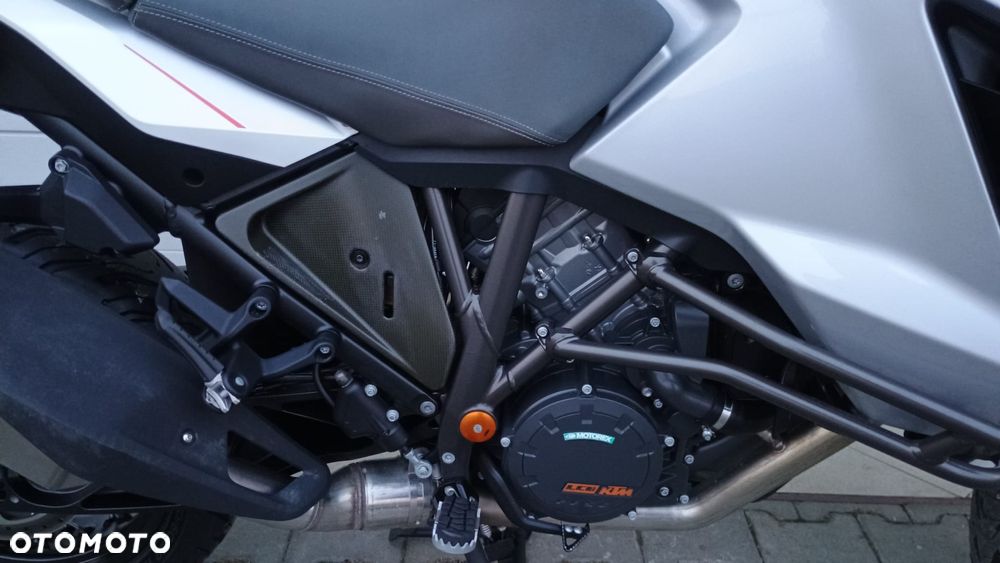 KTM Super Adventure - 36