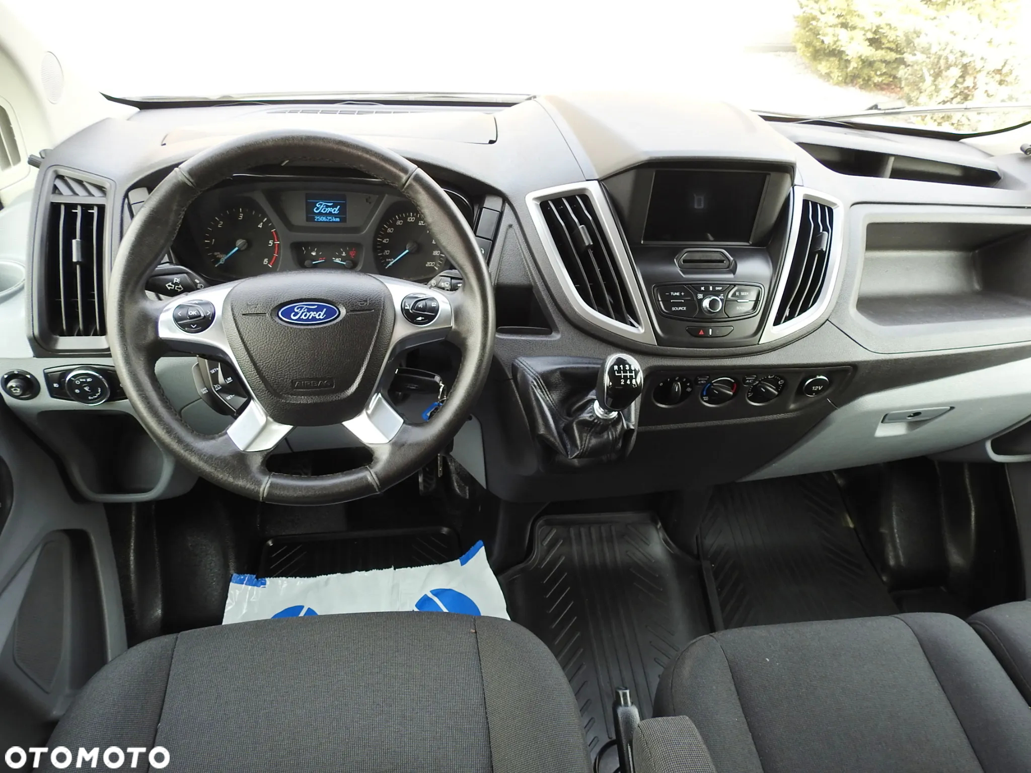 Ford TRANSIT  WYWROTKA PODWÓJNA KABINA DOKA 7 MIEJSC TEMPOMAT LEDY BLIŹNIACZE KOŁA KLIMATYZACJA 130KM [ E38372 ] - 30