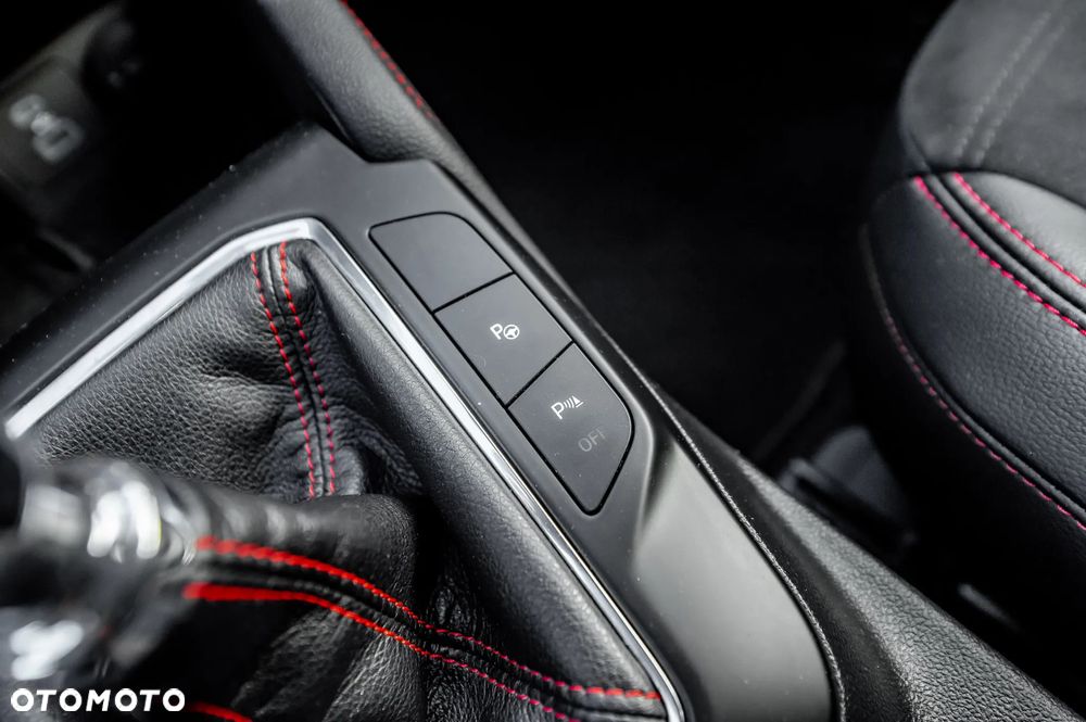 Ford Kuga 1.5 EcoBoost FWD ST-Line Black ASS GPF - 40