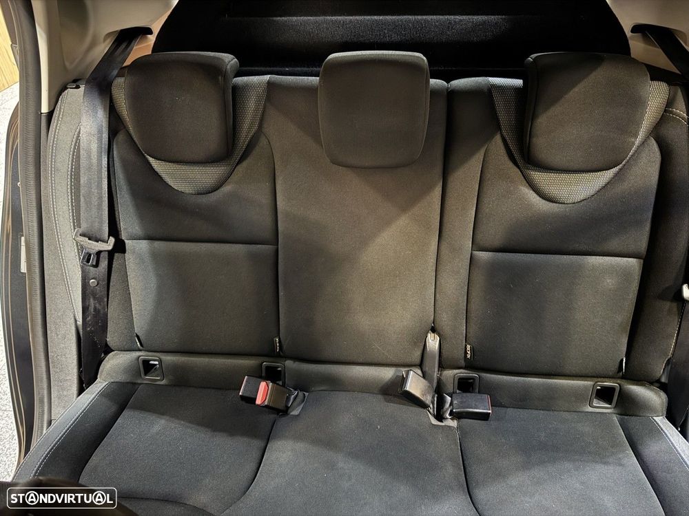 Renault Clio 1.5 dCi Comfort - 23