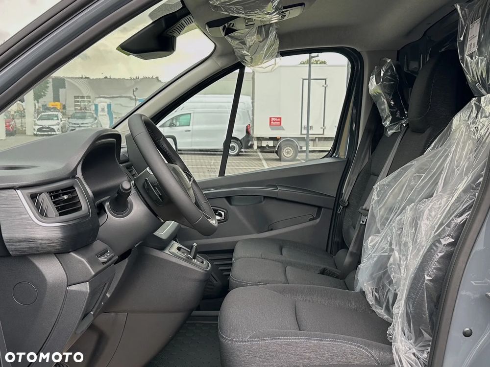 Renault Trafic - 16