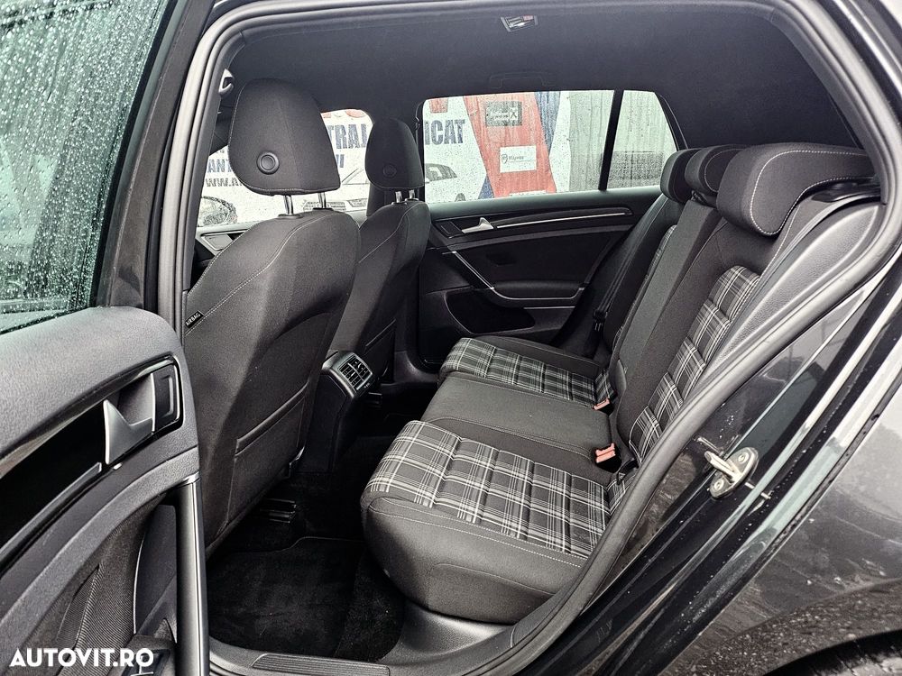 Volkswagen Golf GTD 2.0 TDI SCR DSG - 20