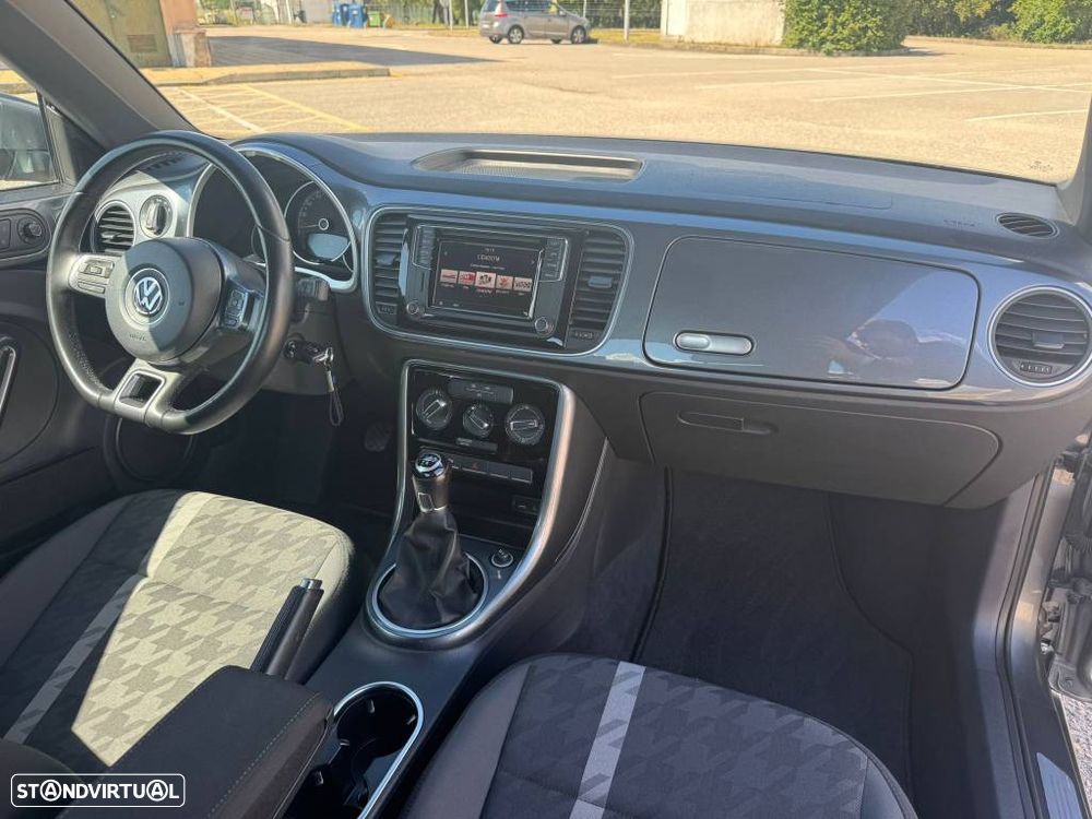 VW New Beetle 2.0 TDI Design - 11