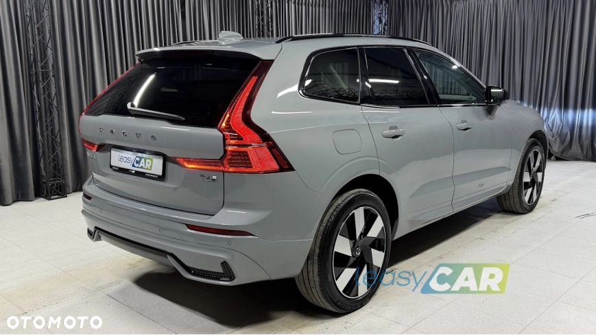 Volvo XC 60 T6 Plug-In Hybrid AWD Ultra Dark - 4