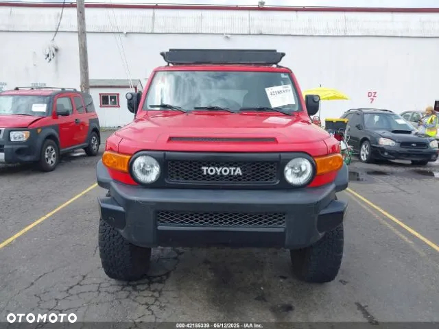 Toyota FJ Cruiser 4.0 4x4 - 11