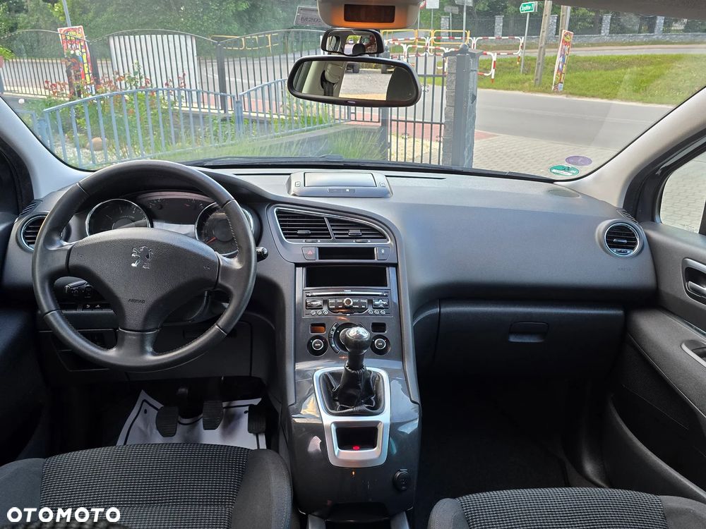 Peugeot 5008 - 23