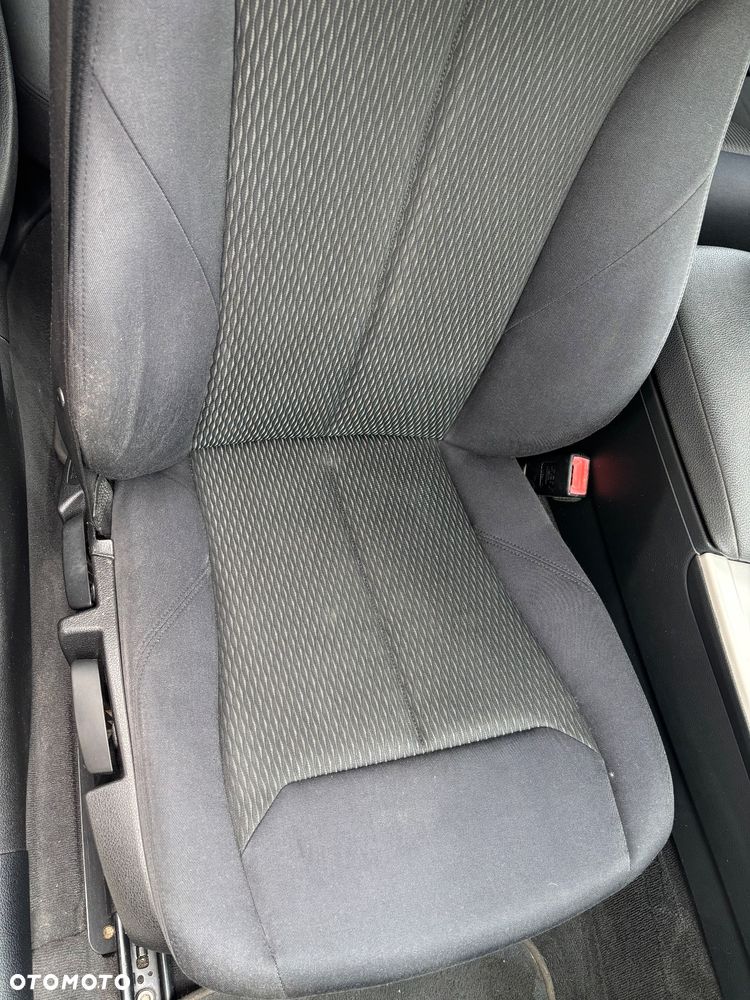 BMW Seria 3 316d - 28