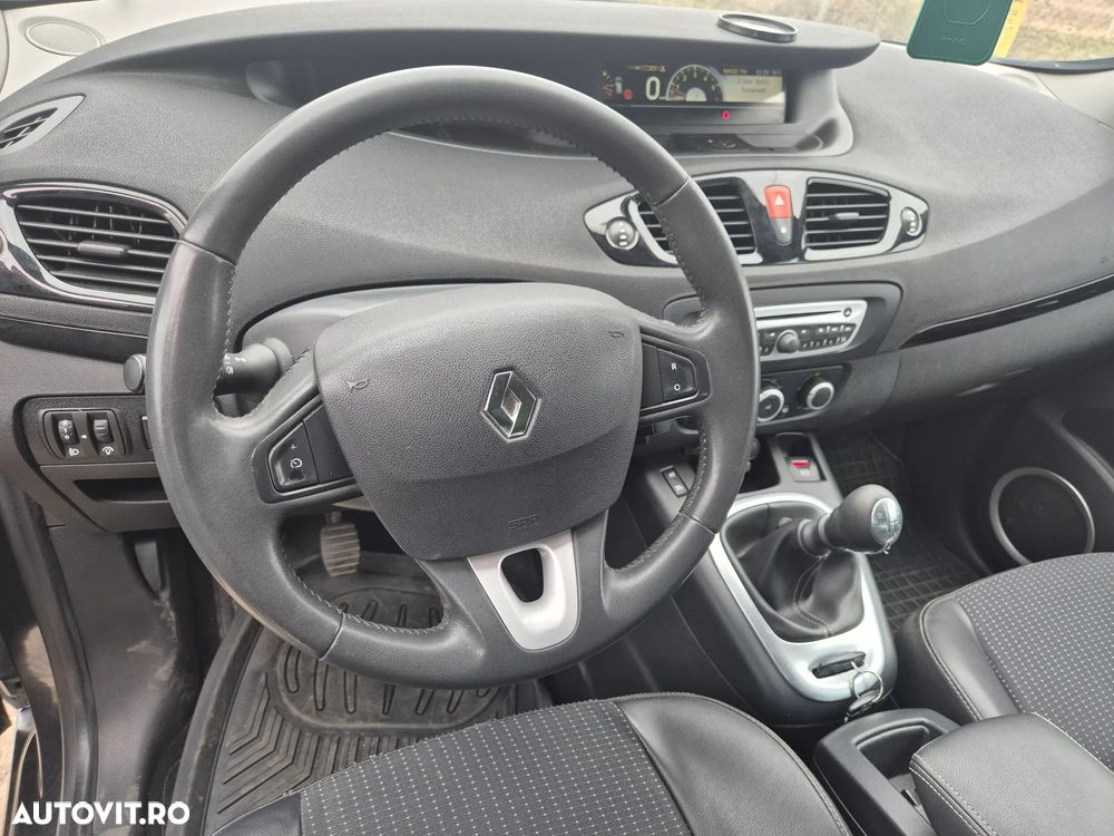 Renault Scenic - 10