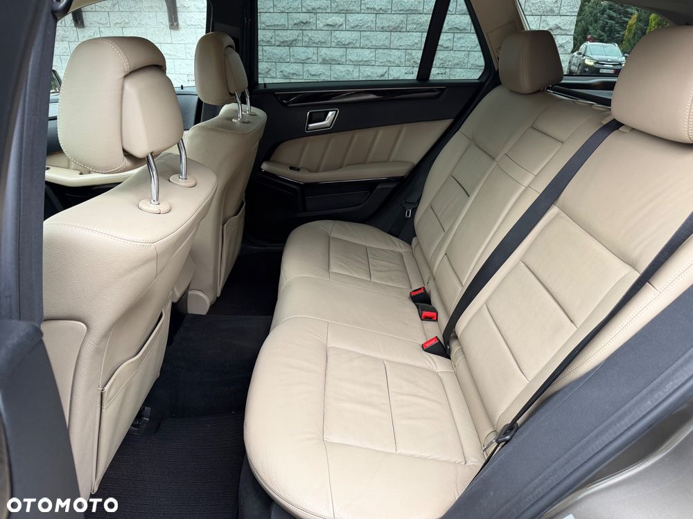 Mercedes-Benz Klasa E 220 CDI 7G-TRONIC Avantgarde - 22