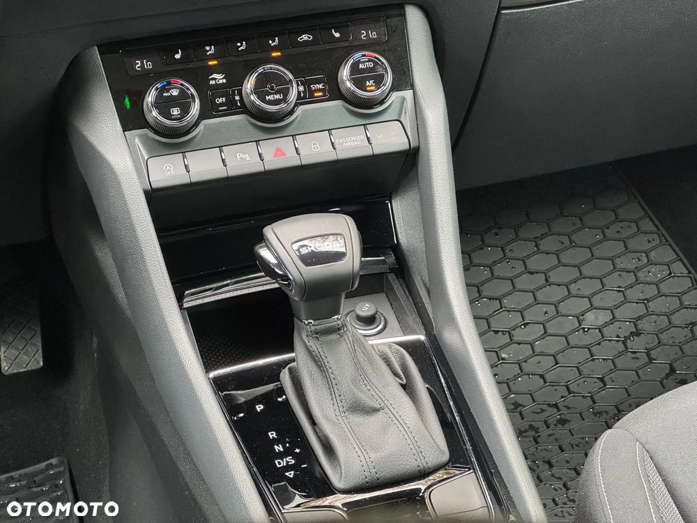 Skoda Karoq 1.5 TSI ACT Selection DSG - 20
