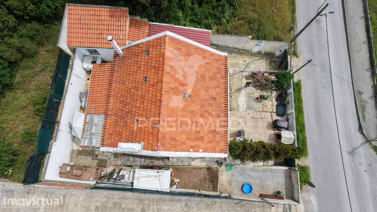 Exclusiva Moradia em Coina com Espaço Exterior de Excelência e Anex... - Grande imagem: 4/37