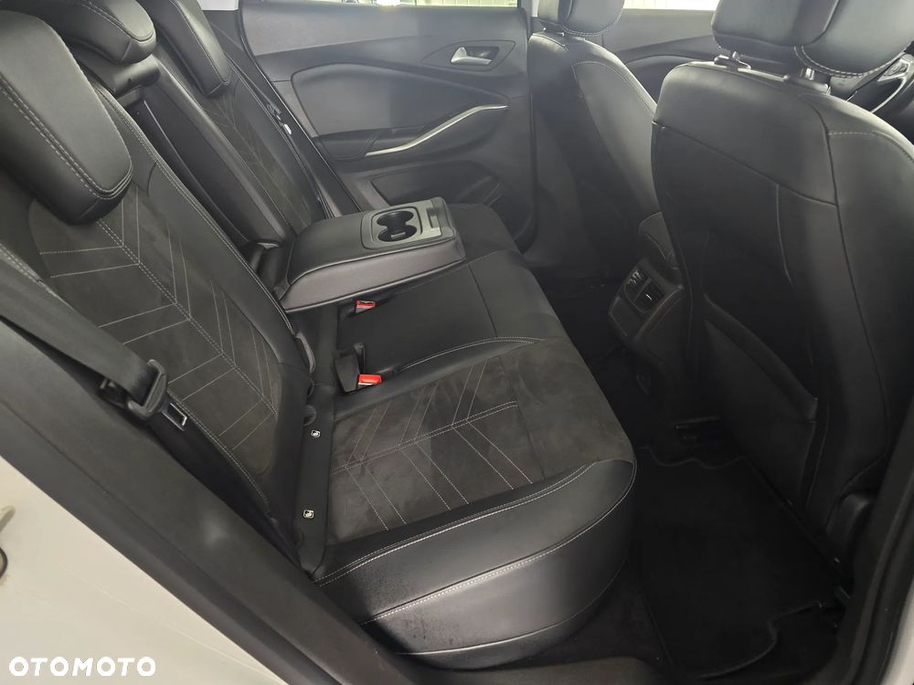 Opel Grandland 1.6 DI Automatik GS Line - 12