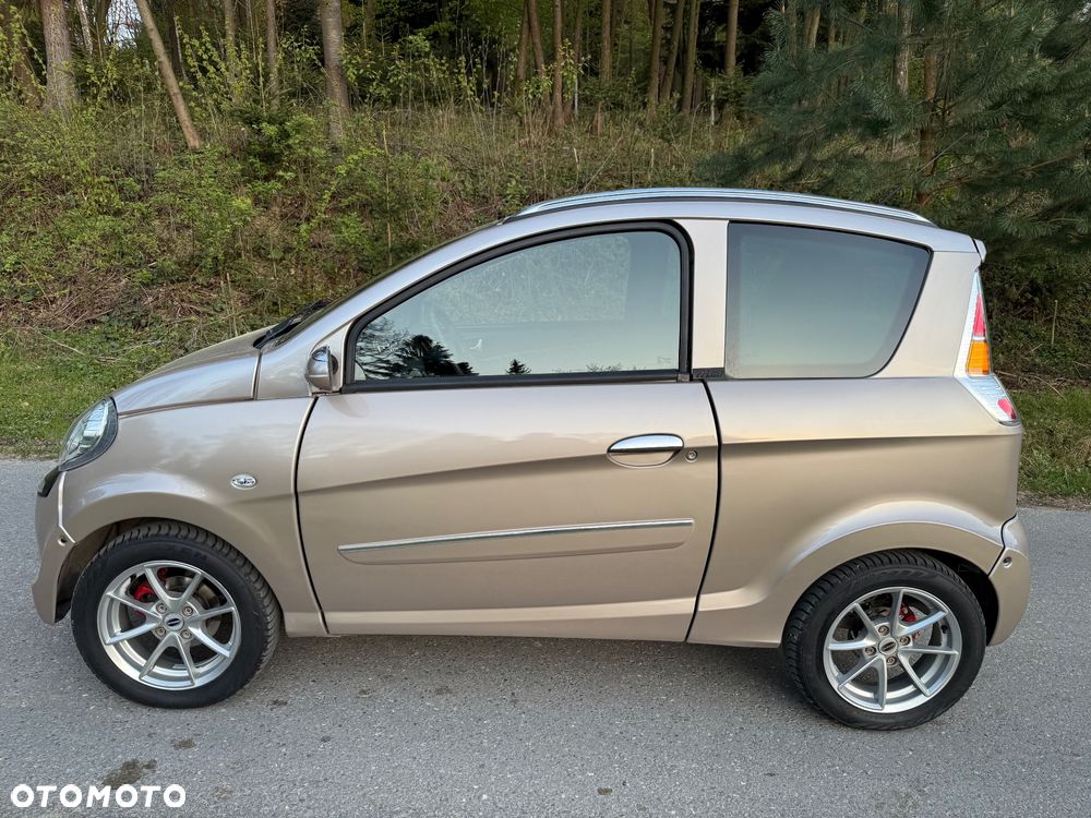 Microcar M.GO - 8