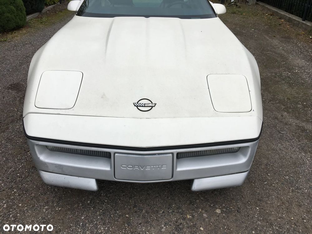 Chevrolet Corvette - 8