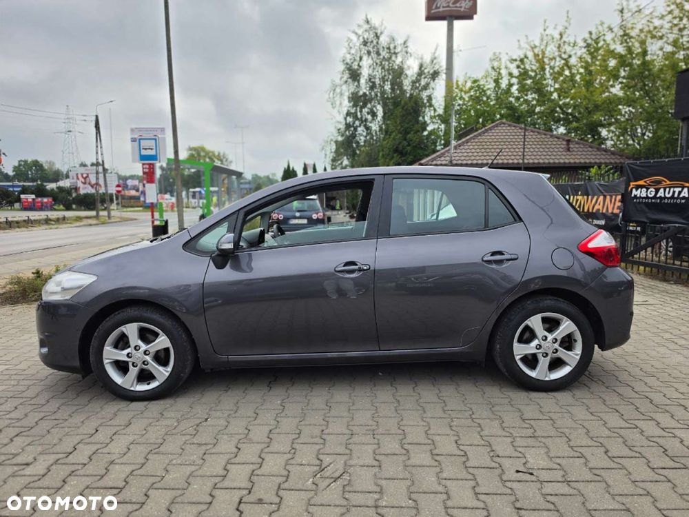 Toyota Auris - 8