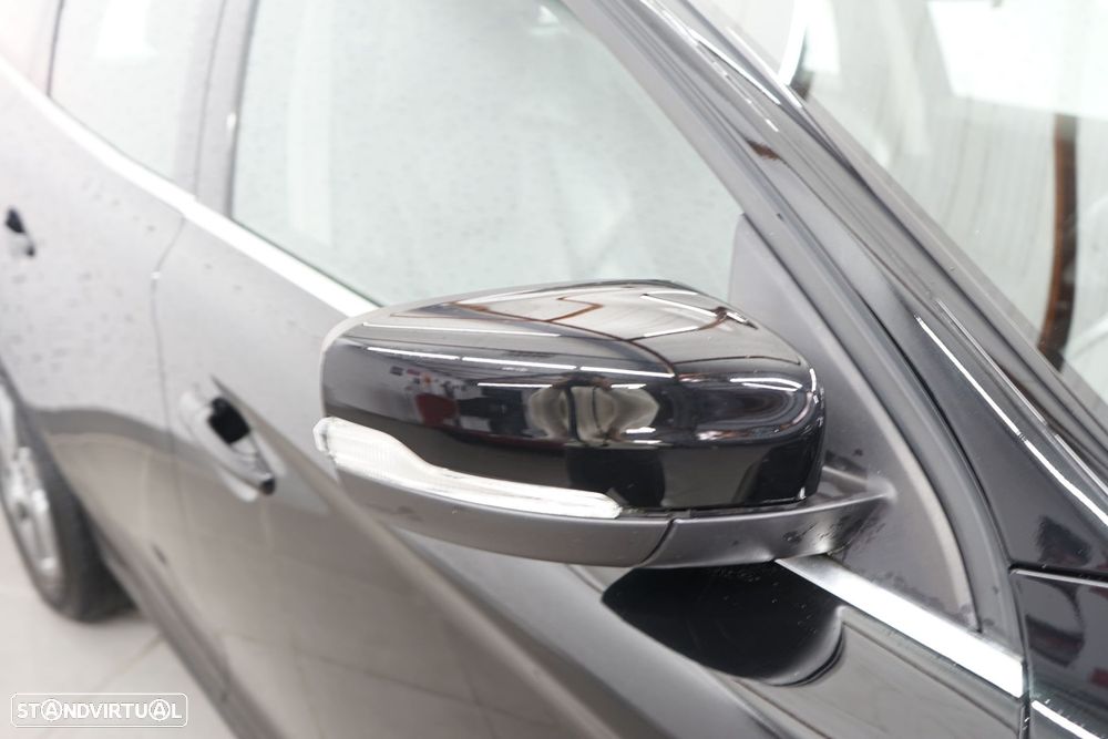 Volvo XC 60 2.0 D3 Momentum Geartronic - 11