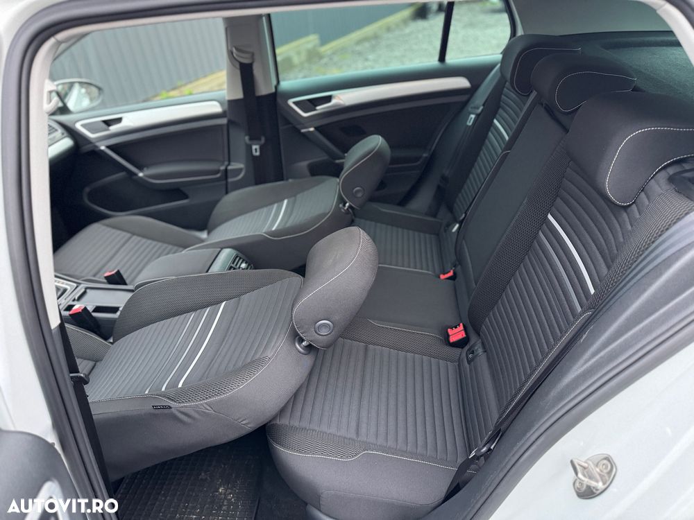 Volkswagen Golf 1.4 TSI BlueMotion Technology DSG Cup - 11