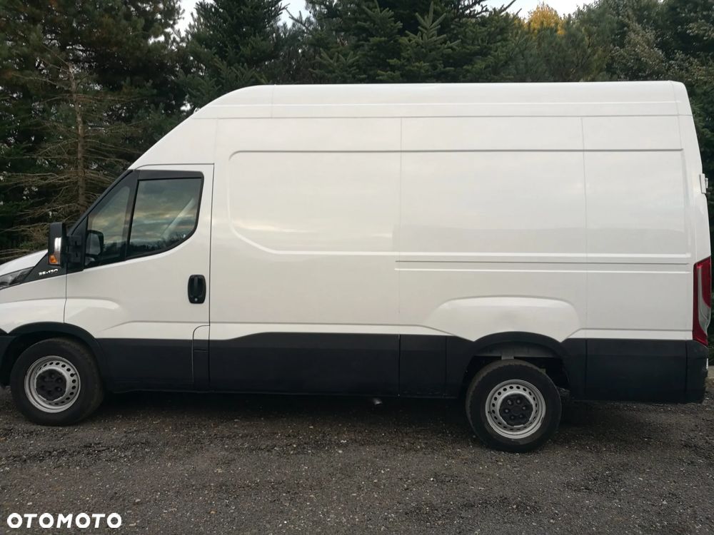 Iveco DAILY 35S130 L3H3 - 4