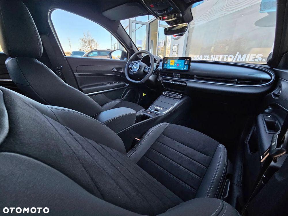 Fiat 600 1.2 Turbo Sport eDCT - 16