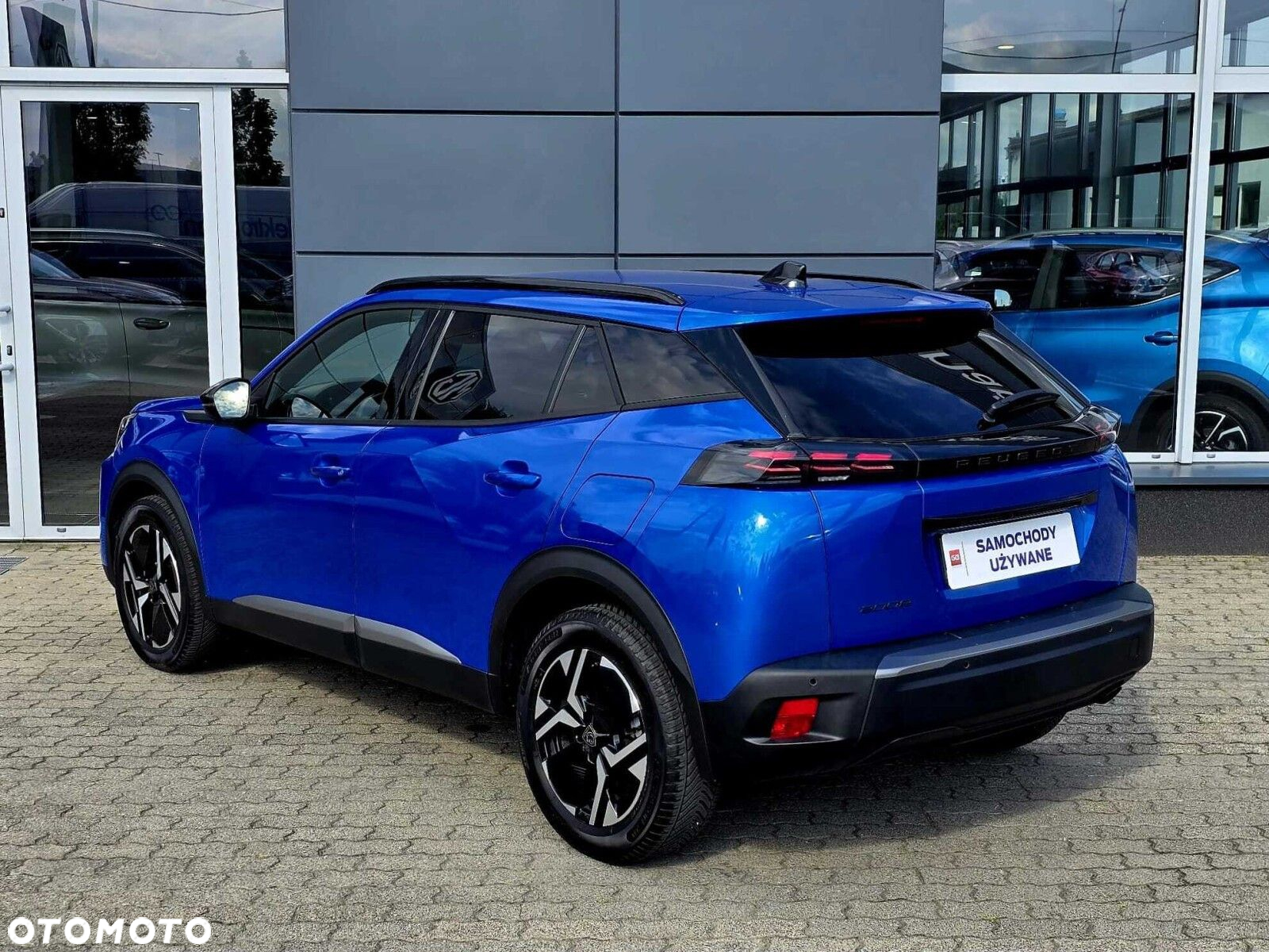 Peugeot 2008 1.2 PureTech Allure S&S - 8