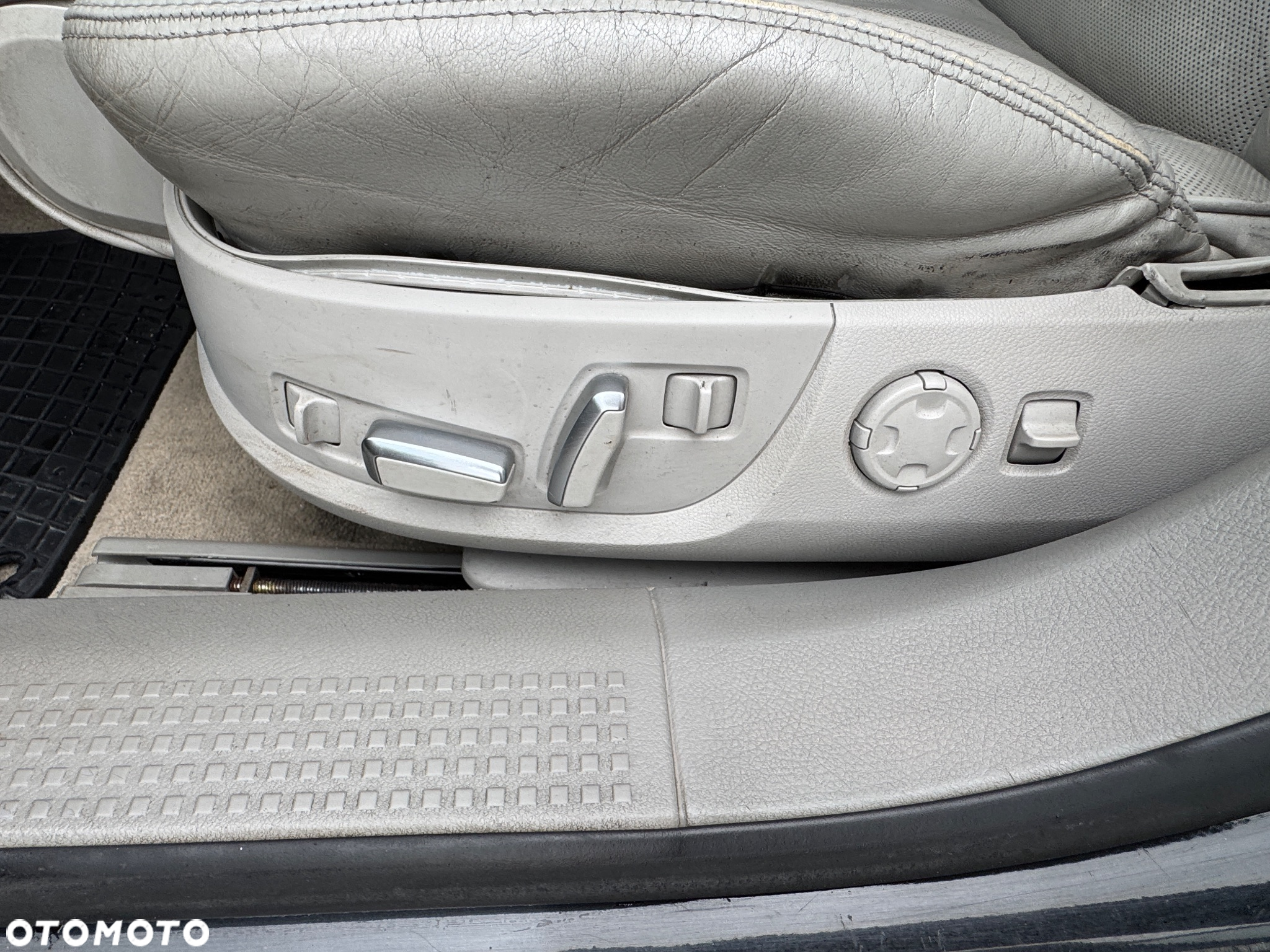 Audi A8 4.2 TDI DPF L Quattro - 19