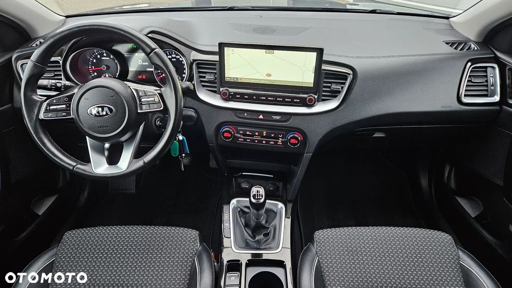 Kia XCeed 1.4 T-GDI L Business Line - 6