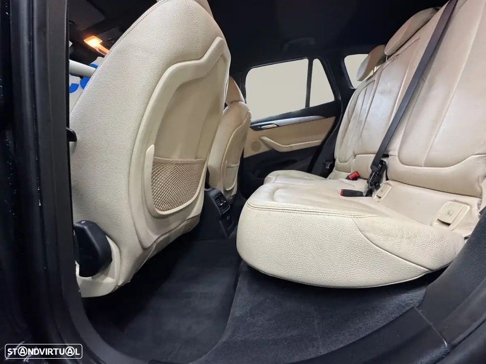 BMW X1 18 d sDrive Line Sport Auto - 14