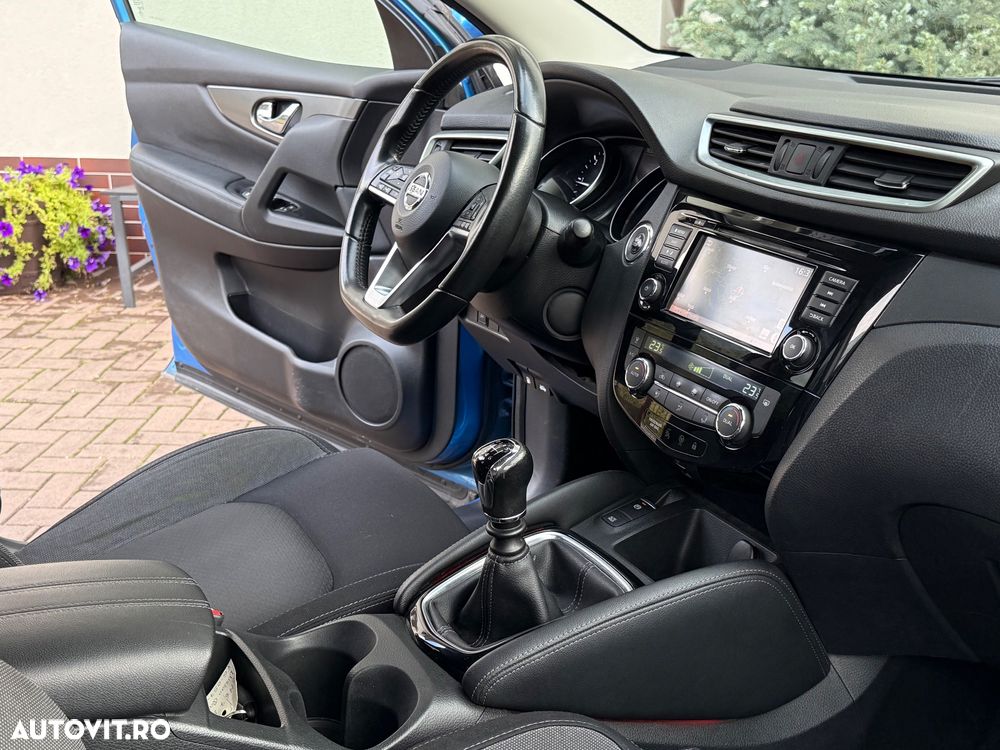 Nissan Qashqai 1.7 dCi N-CONNECTA - 9