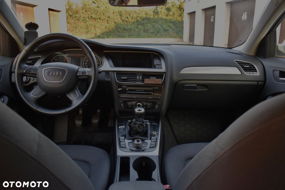 Audi A4 Avant 2.0 TDI - 4