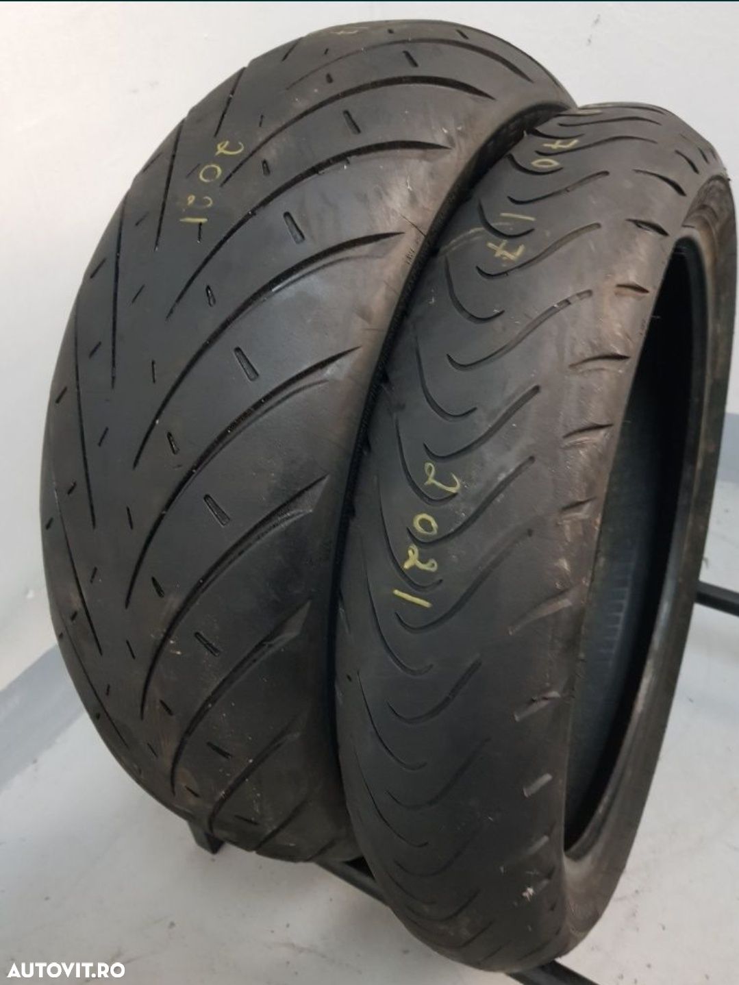 Anvelope moto rulate dimensiuni diverse - 1