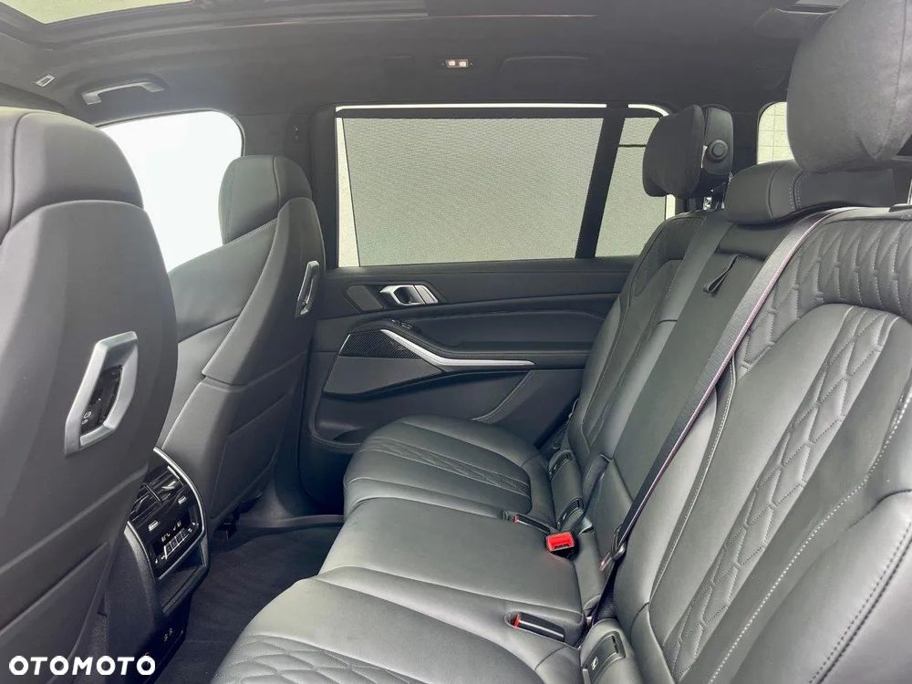 BMW X7 M60i xDrive - 14