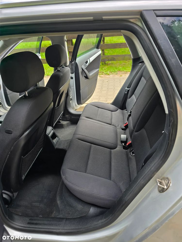 Audi A3 Sportback 1.9 TDI DPF S tronic S line Sportpaket (plus) - 25