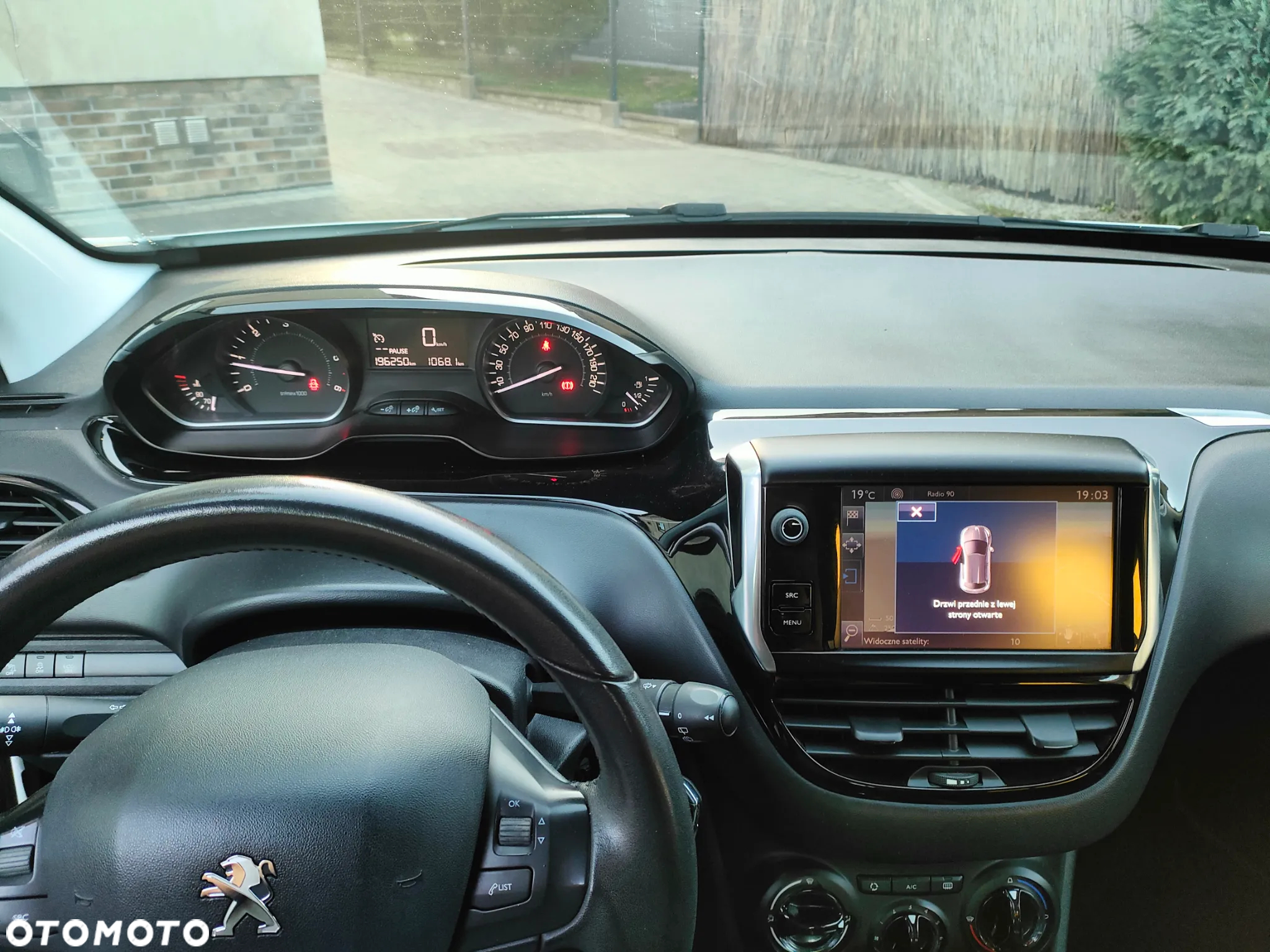 Peugeot 208 1.6 BlueHDi Active - 14