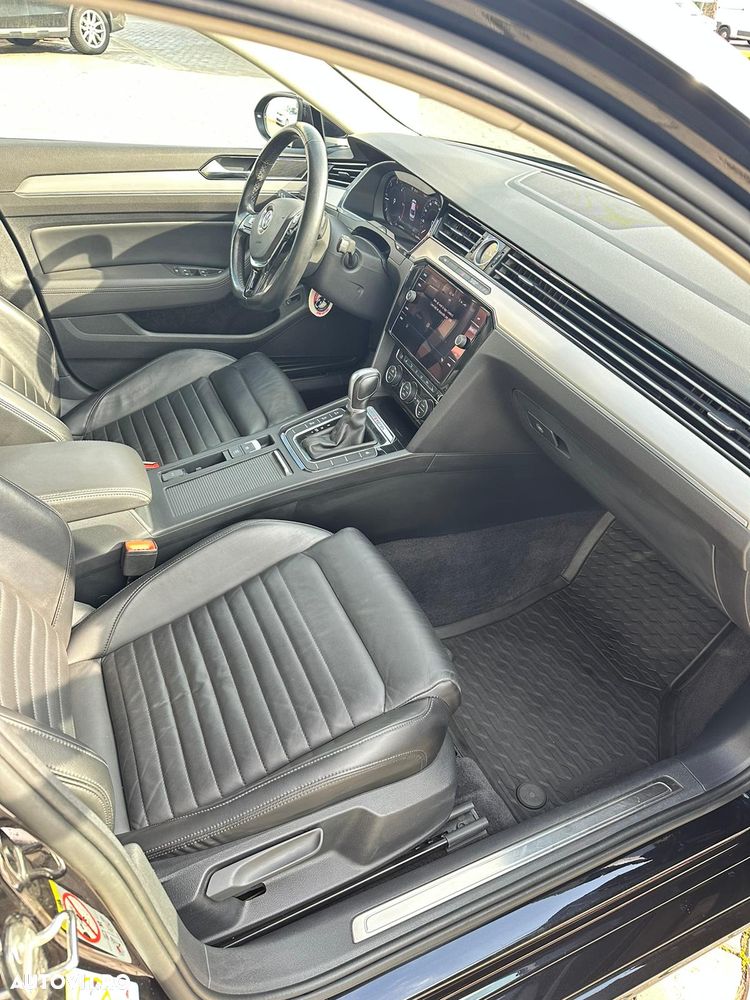 Volkswagen Passat 2.0 TDI DSG Highline - 12