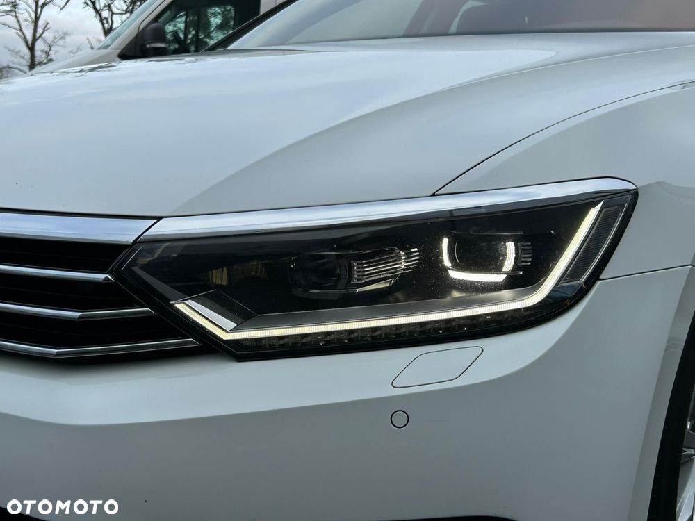 Volkswagen Passat - 35