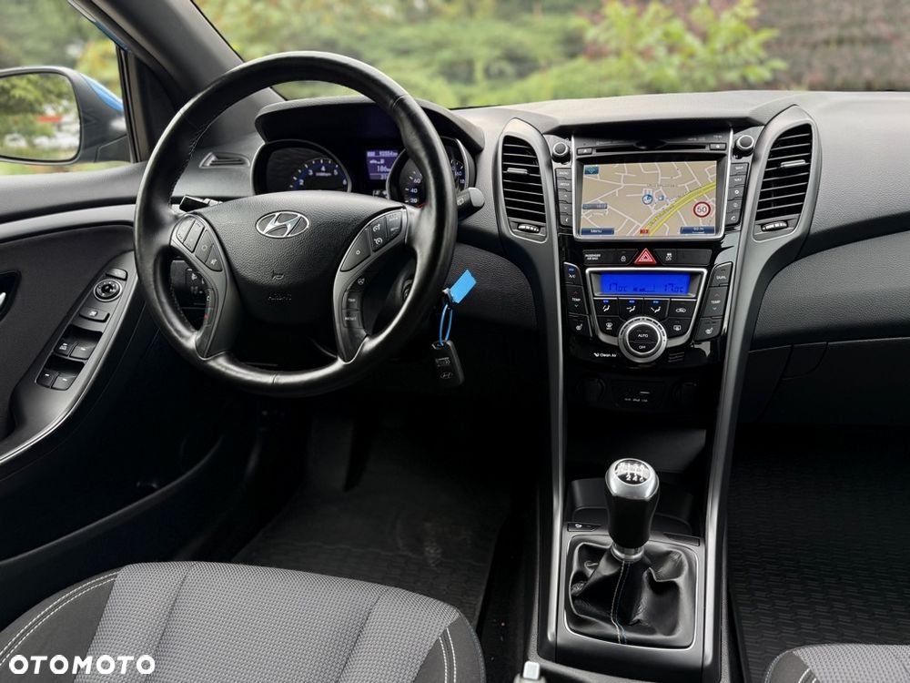 Hyundai i30 1.6 GDI Premium - 19